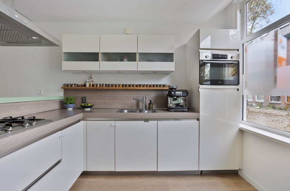 Dr. van Rhijnstraat 12