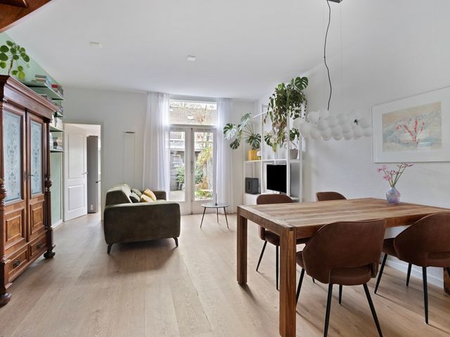 Dr. van Rhijnstraat 12, Leiderdorp