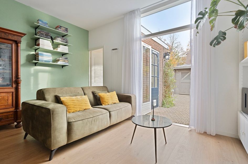 Dr. van Rhijnstraat 12