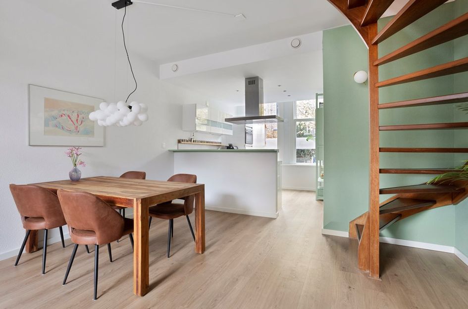 Dr. van Rhijnstraat 12