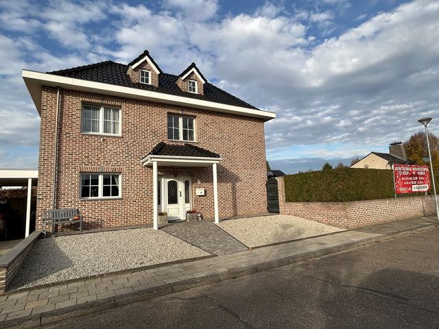 President Kennedystraat 53, Schinveld