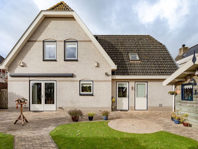 Gouwkamp 22, Berkhout