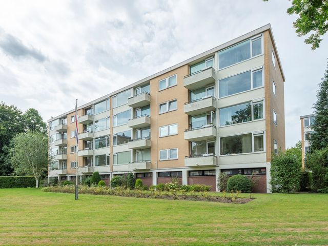 Leeuweriklaan 97, Bussum