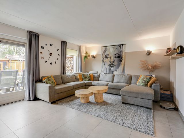 Klaproosstraat 4, Overasselt