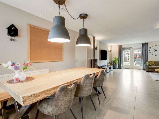 Klaproosstraat 4, Overasselt