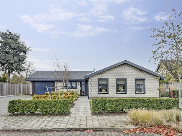 Appelstraat 18, Krabbendijke