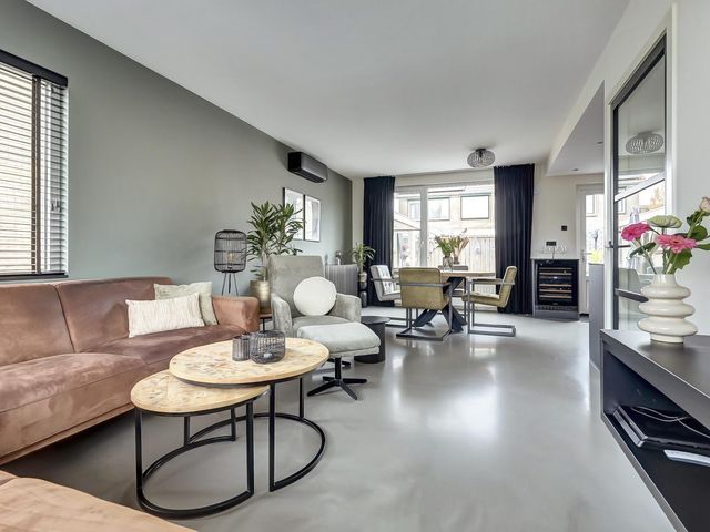 Montessoristraat 6, Kruiningen