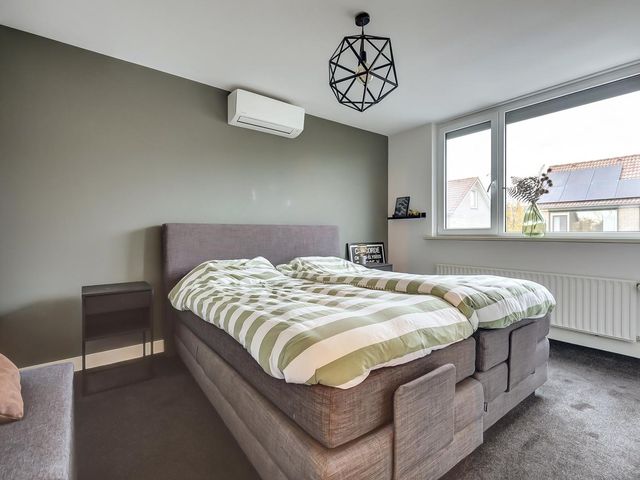 Montessoristraat 6, Kruiningen