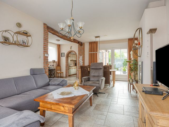 Pastoor Martensstraat 12, Vlodrop