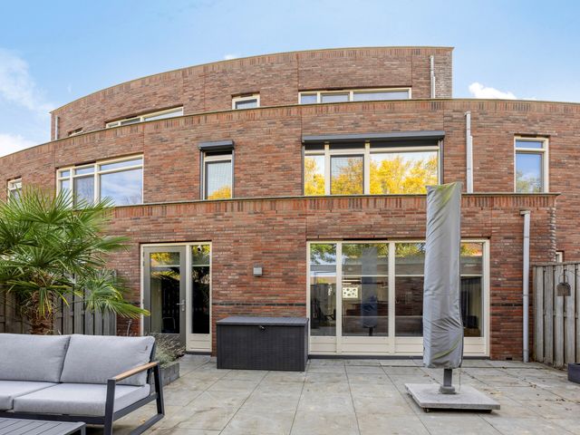 Gerrit Kögelerstraat 74, Zwijndrecht