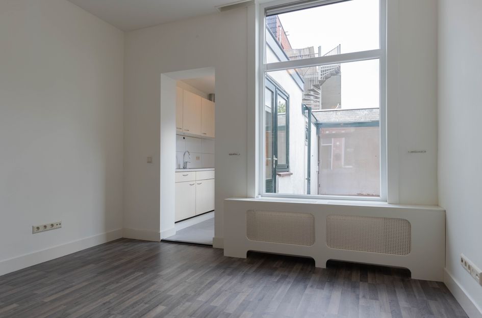 Oosterdwarsstraat 18