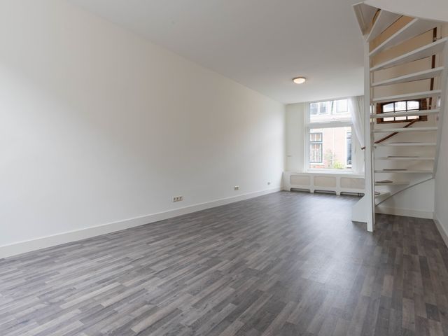 Oosterdwarsstraat 18, Leiden