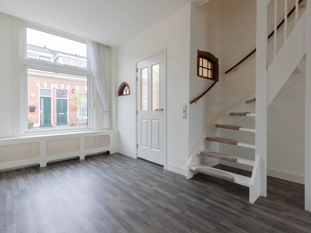 Oosterdwarsstraat 18, Leiden