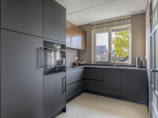 Zoetemanring 1a, Zuidland