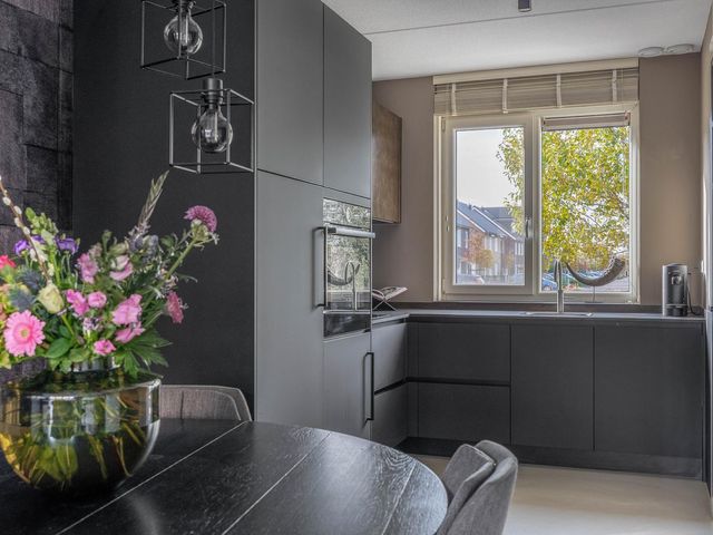 Zoetemanring 1a, Zuidland