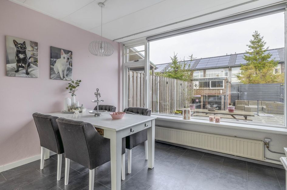 Mr G Groen van Prinstererlaan 11