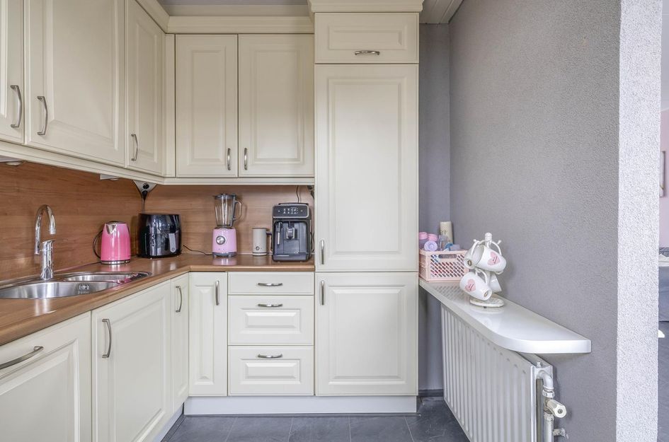 Mr G Groen van Prinstererlaan 11