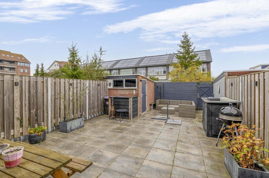 Mr G Groen van Prinstererlaan 11