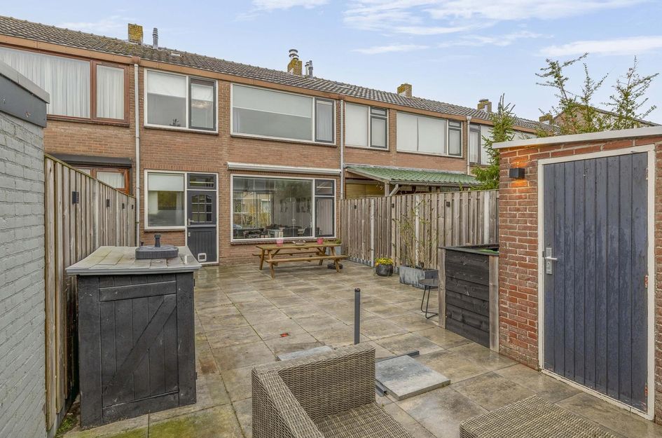 Mr G Groen van Prinstererlaan 11