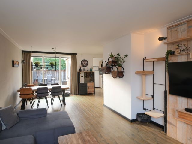 van Eedenstraat 19, Goor