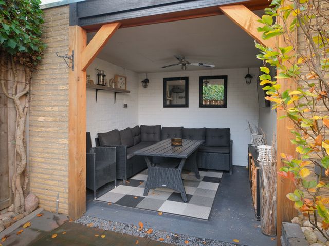 van Eedenstraat 19, Goor