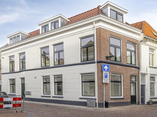 Burgwalstraat 20, Kampen