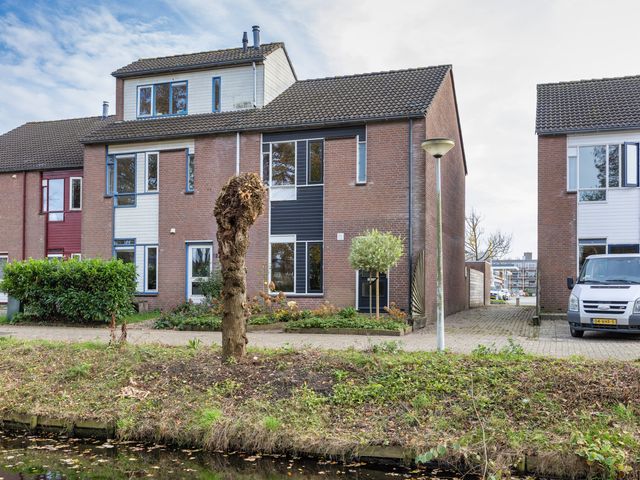 Weegbree 14, Heerenveen