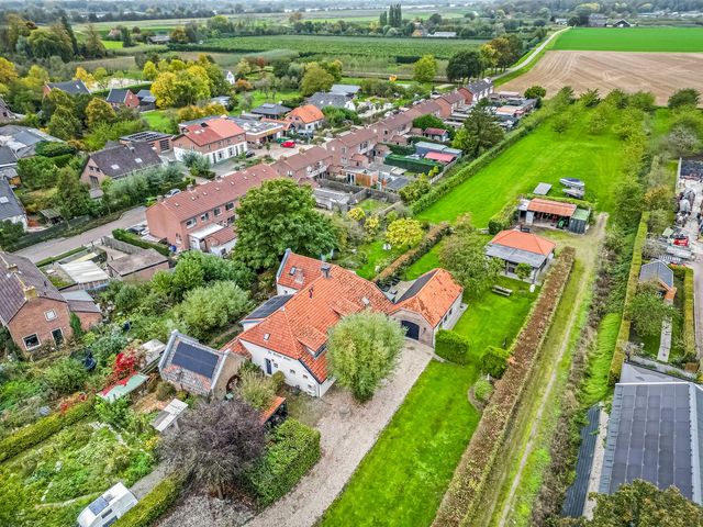 Dorpsstraat 14, Slijk-Ewijk