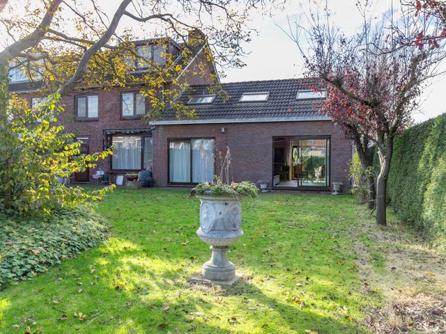 Leidsevaartlaan 35, Rijnsaterwoude