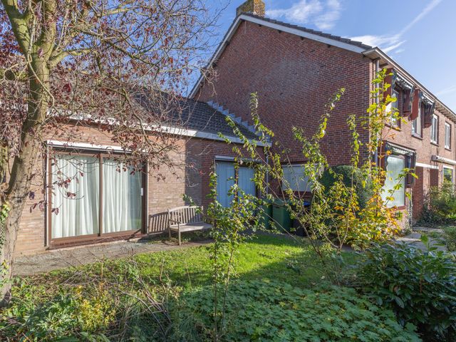 Leidsevaartlaan 35, Rijnsaterwoude