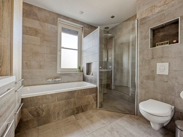 Leen van der Houwenstr 66, Hoek van Holland