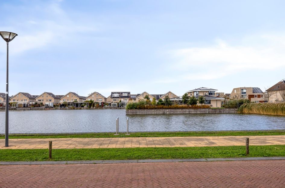 Leen van der Houwenstr 66