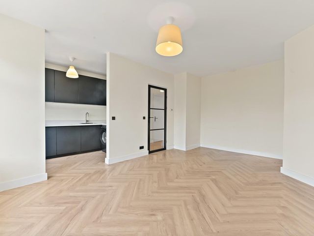 Medemblikstraat 28B, 'S-Gravenhage