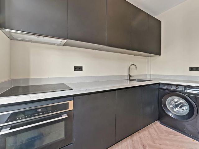 Medemblikstraat 28B, 'S-Gravenhage