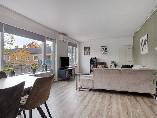 Paulus Potterstraat 15, Enschede