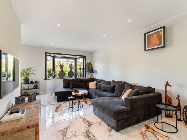 Oude Molenmeent 11, Loosdrecht