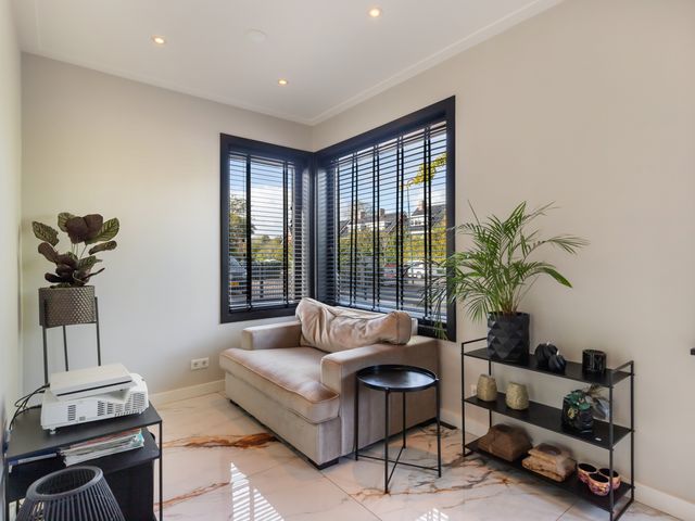 Oude Molenmeent 11, Loosdrecht