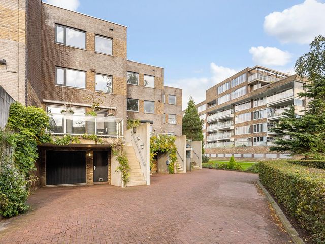 Puntkroos 68, Zwolle