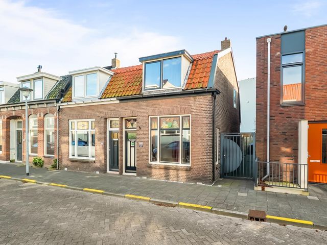 Hertzogstraat 102, Den Helder