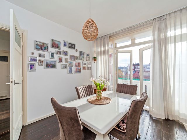 Monnickendamplein 103, Den Haag