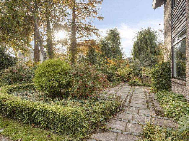 Vondellaan 26, Roosendaal