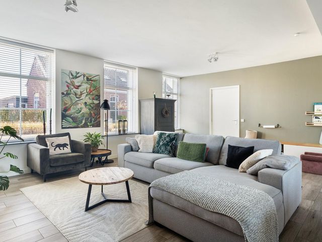 Stationstraat 18, Alphen