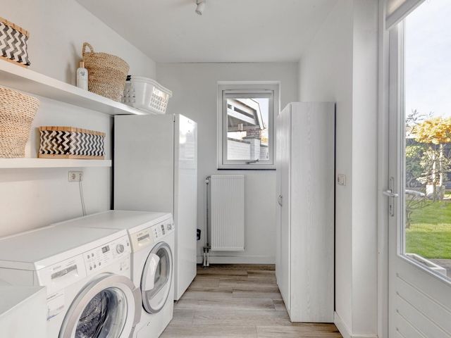 Stationstraat 18, Alphen