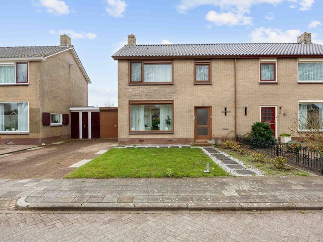 Kn Kuperusstrjitte 9, Marsum