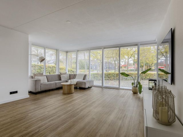 Vijverhof 29, Terneuzen