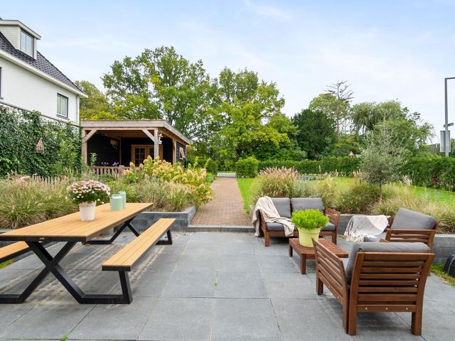 Overschiese Kleiweg 717, Rotterdam