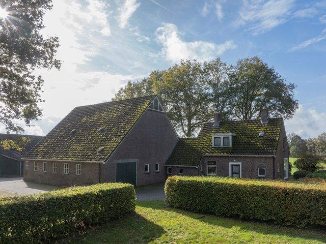 Witte Menweg 3, Geesbrug