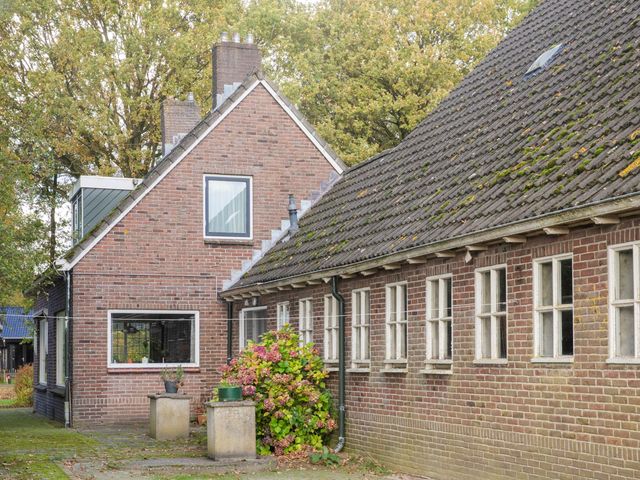 Witte Menweg 3, Geesbrug