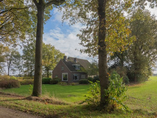 Witte Menweg 3, Geesbrug