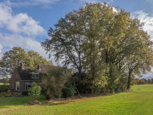 Witte Menweg 3, Geesbrug